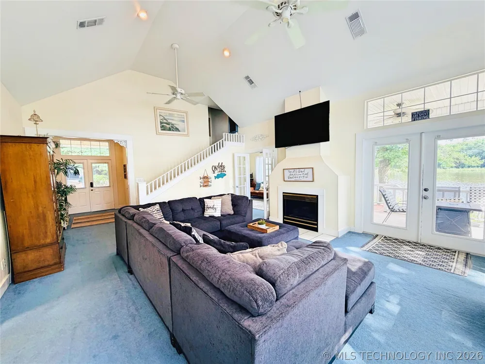 1122 Peninsula Drive Fort Towson, OK 74735
