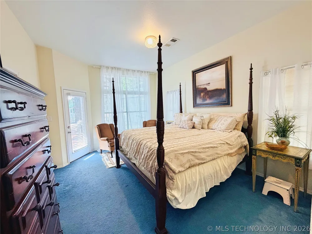 1122 Peninsula Drive Fort Towson, OK 74735