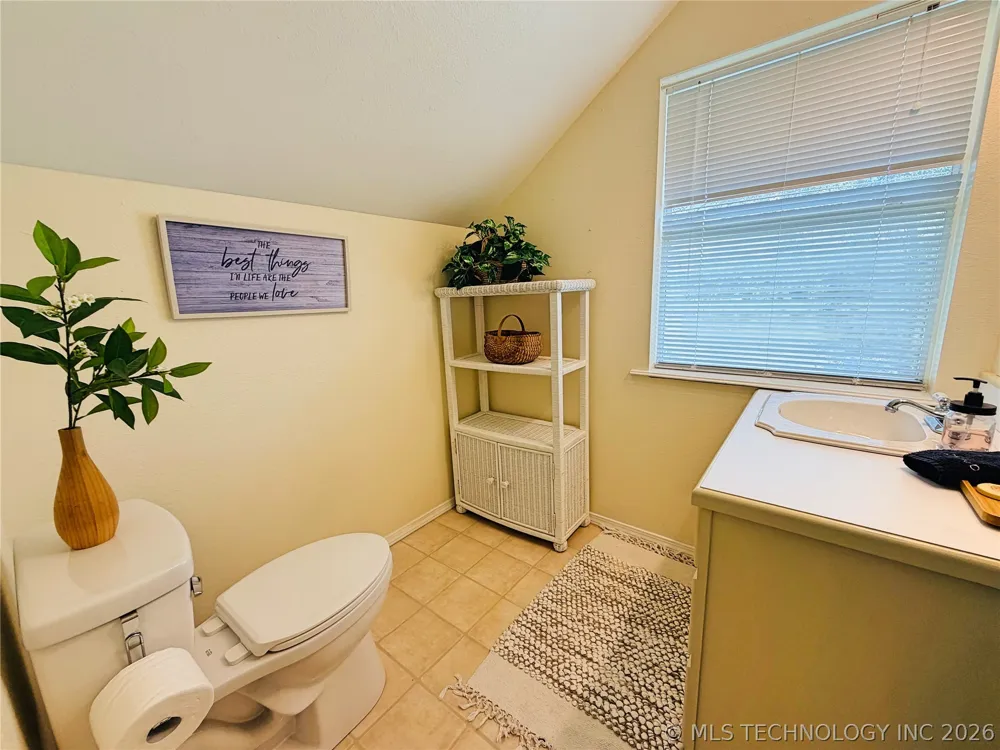 1122 Peninsula Drive Fort Towson, OK 74735