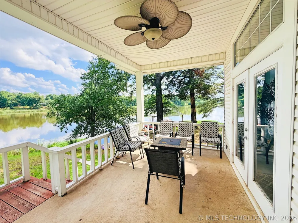 1122 Peninsula Drive Fort Towson, OK 74735
