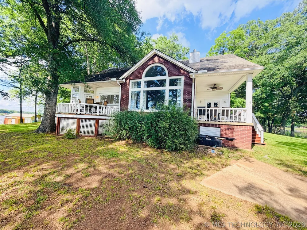 1122 Peninsula Drive Fort Towson, OK 74735