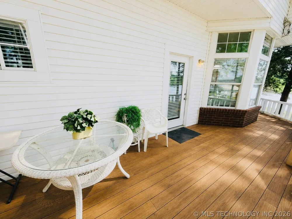 1122 Peninsula Drive Fort Towson, OK 74735