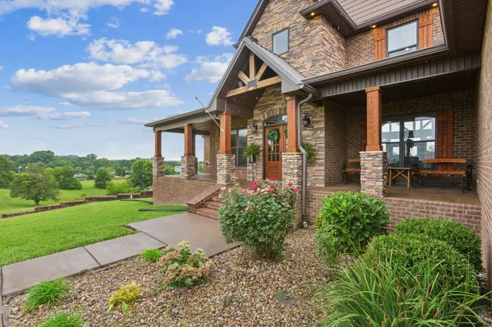 215 George Akins Rd Westmoreland, TN 37186