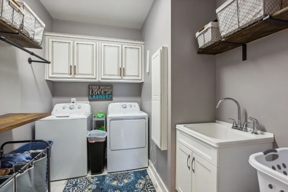 215 George Akins Rd Westmoreland, TN 37186