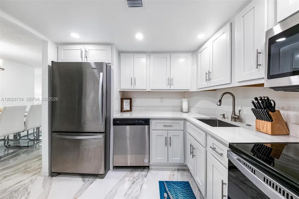 320 seaview court #2-1207 Other City - In The State Of Florida, FL 34145