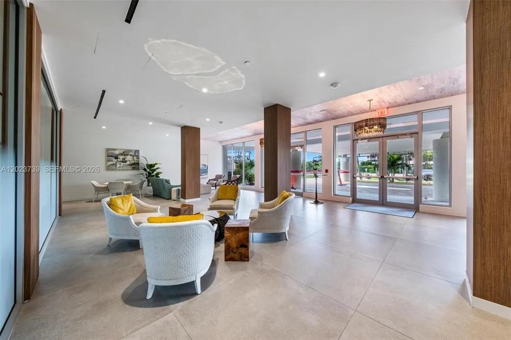 320 seaview court #2-1207 Other City - In The State Of Florida, FL 34145