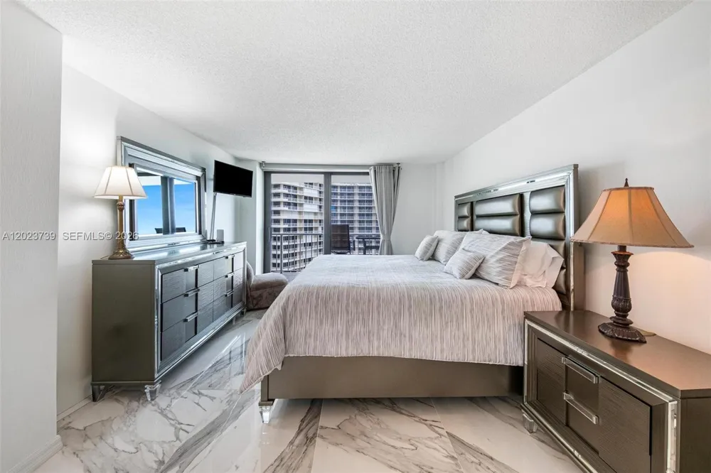 320 seaview court #2-1207 Other City - In The State Of Florida, FL 34145