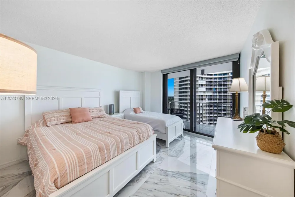 320 seaview court #2-1207 Other City - In The State Of Florida, FL 34145
