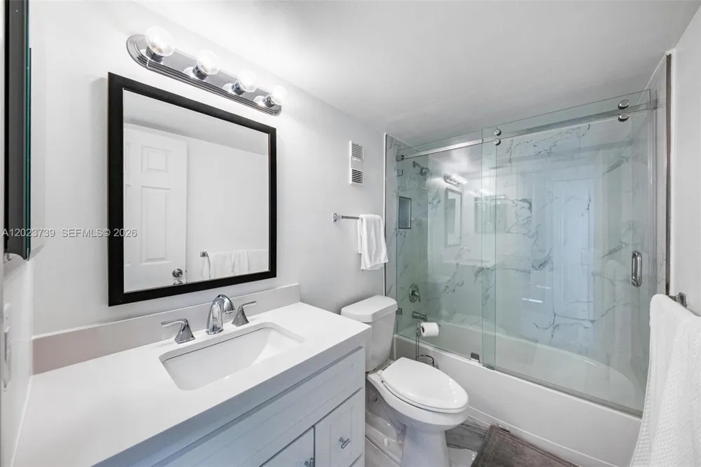 320 seaview court #2-1207 Other City - In The State Of Florida, FL 34145