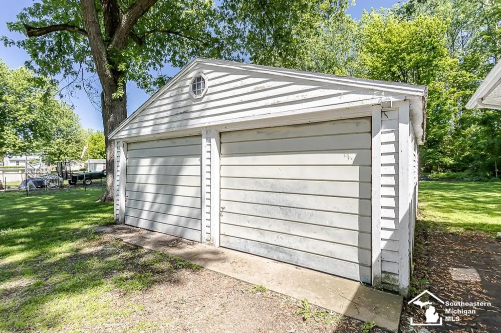 13838 Bayside Drive Monroe Charter Township, MI 48161