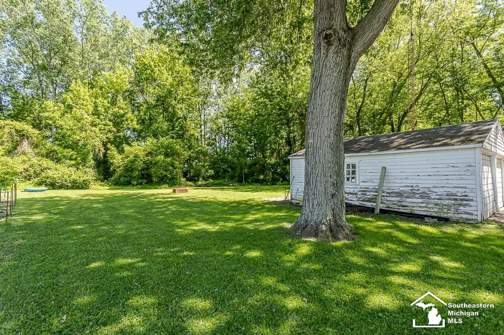 13838 Bayside Drive Monroe Charter Township, MI 48161