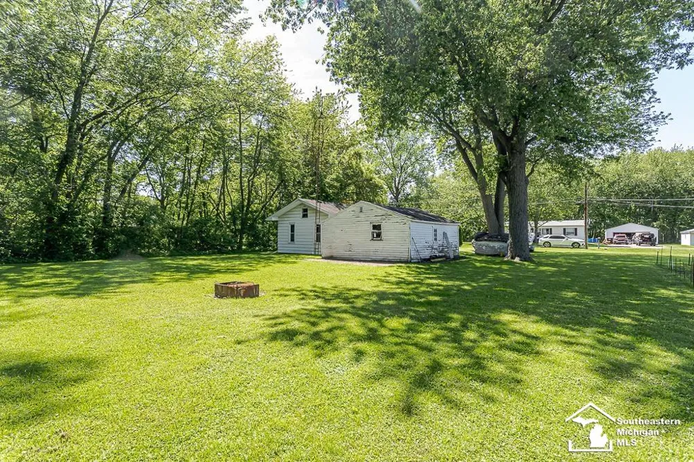 13838 Bayside Drive Monroe Charter Township, MI 48161
