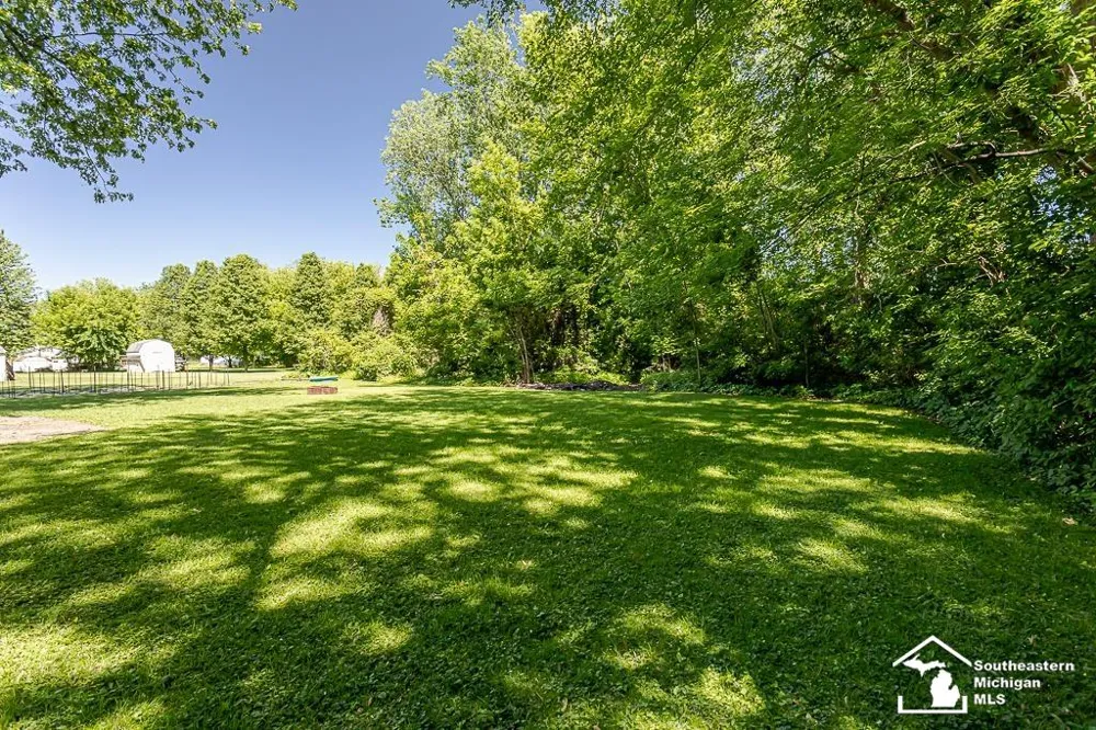 13838 Bayside Drive Monroe Charter Township, MI 48161