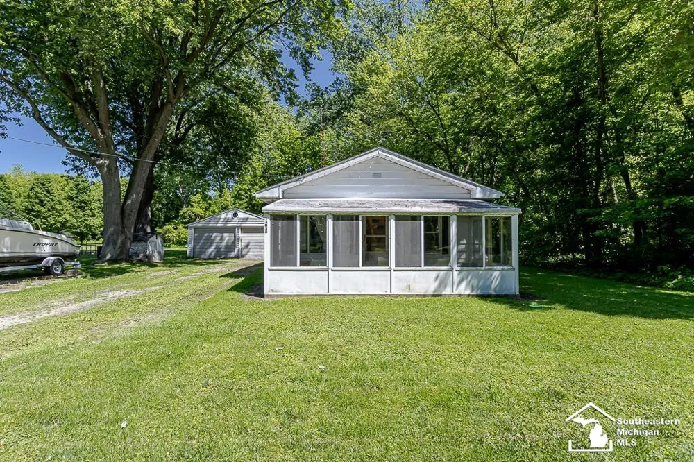 13838 Bayside Drive Monroe Charter Township, MI 48161