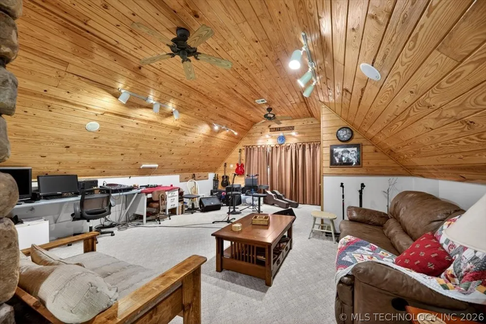435562 E 1630 Tuskahoma, OK 74574