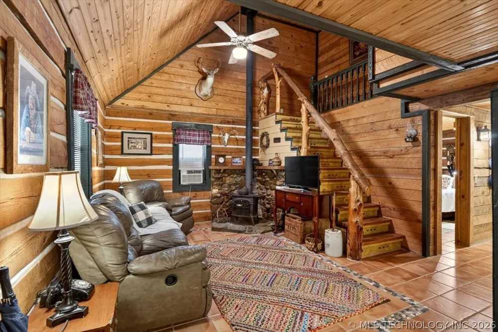 435562 E 1630 Tuskahoma, OK 74574