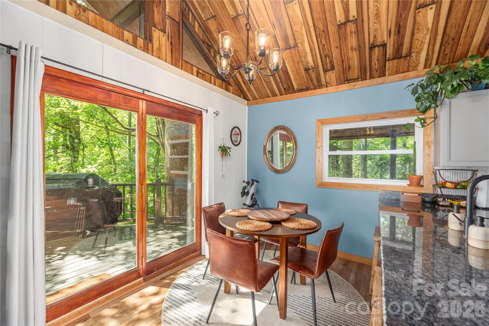 154 Timberside Drive Mars Hill, NC 28754