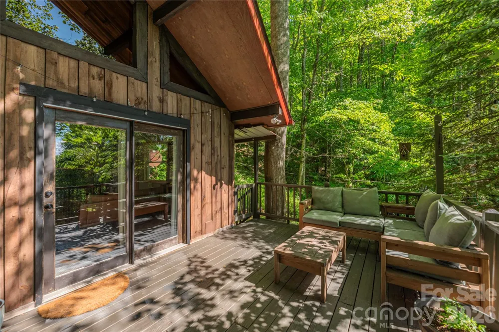 154 Timberside Drive Mars Hill, NC 28754