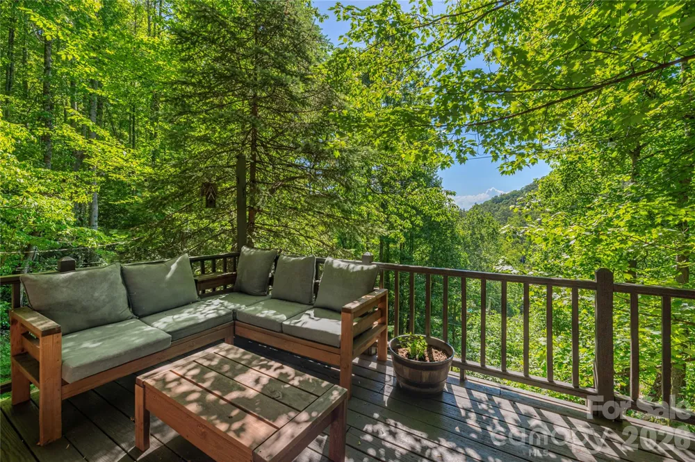 154 Timberside Drive Mars Hill, NC 28754