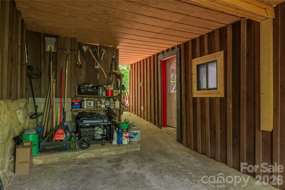 154 Timberside Drive Mars Hill, NC 28754