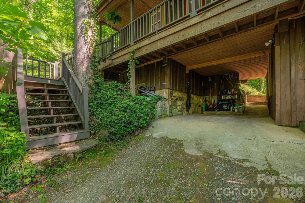 154 Timberside Drive Mars Hill, NC 28754