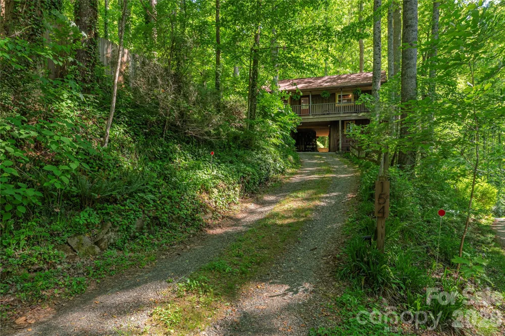 154 Timberside Drive Mars Hill, NC 28754