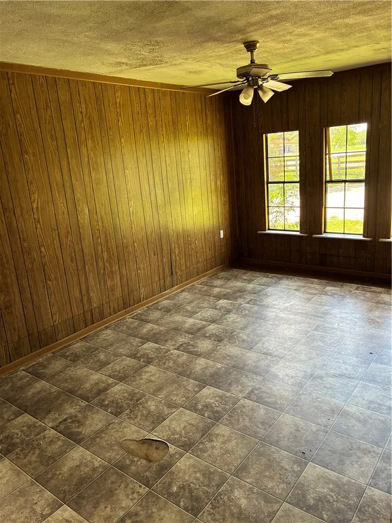 466 S County Road 307 Orange Grove, TX 78372