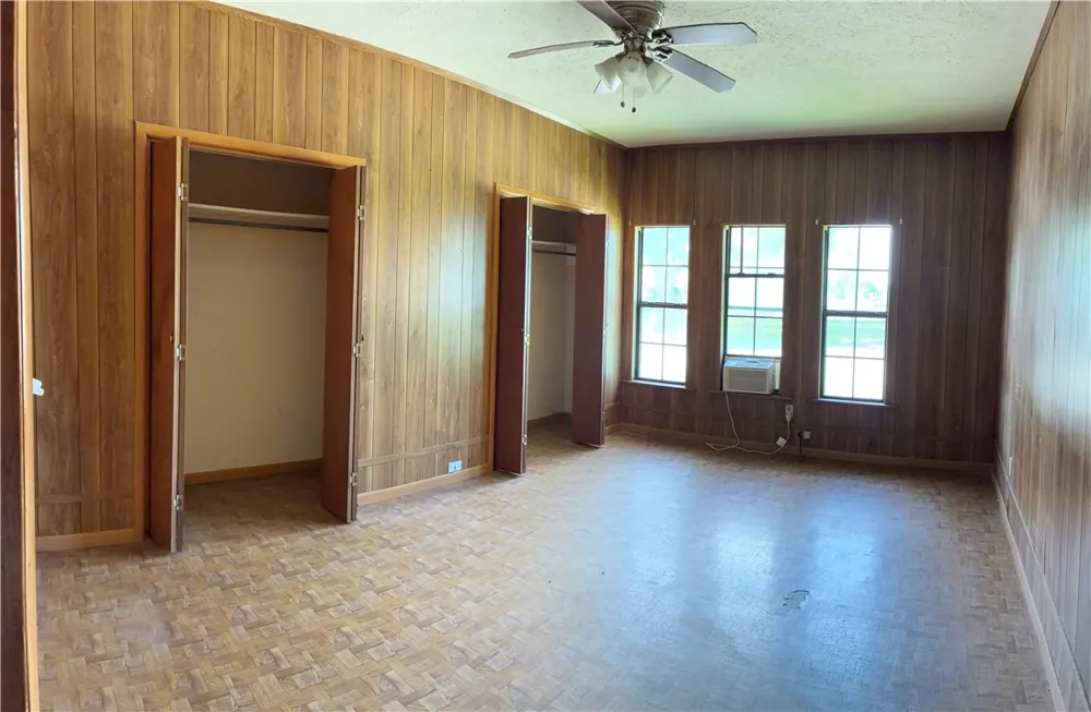 466 S County Road 307 Orange Grove, TX 78372