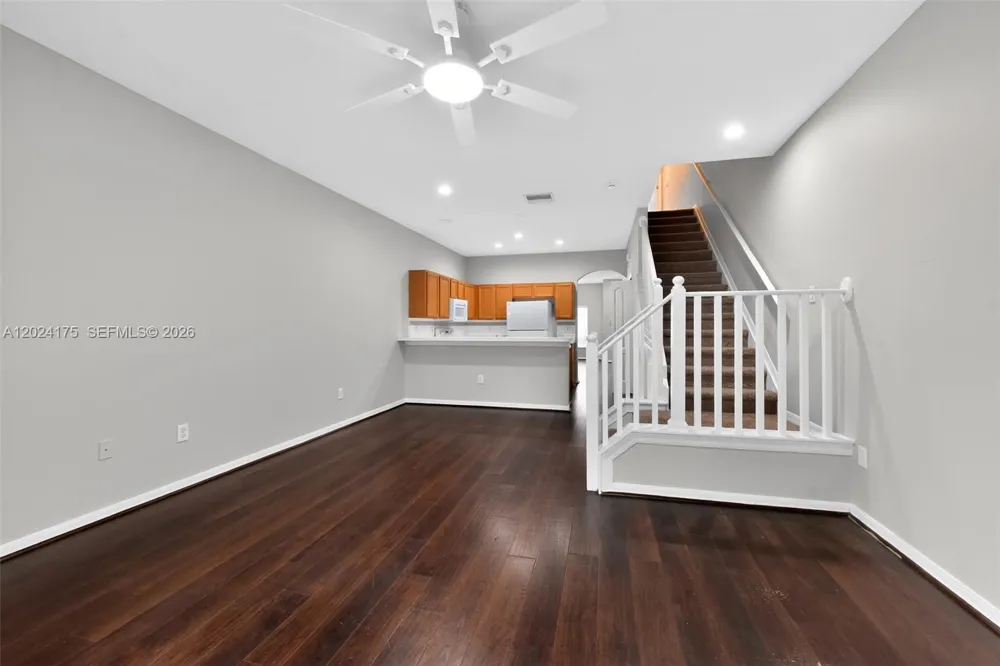 12966 KINGS CROSSING DR Tampa, FL 33534