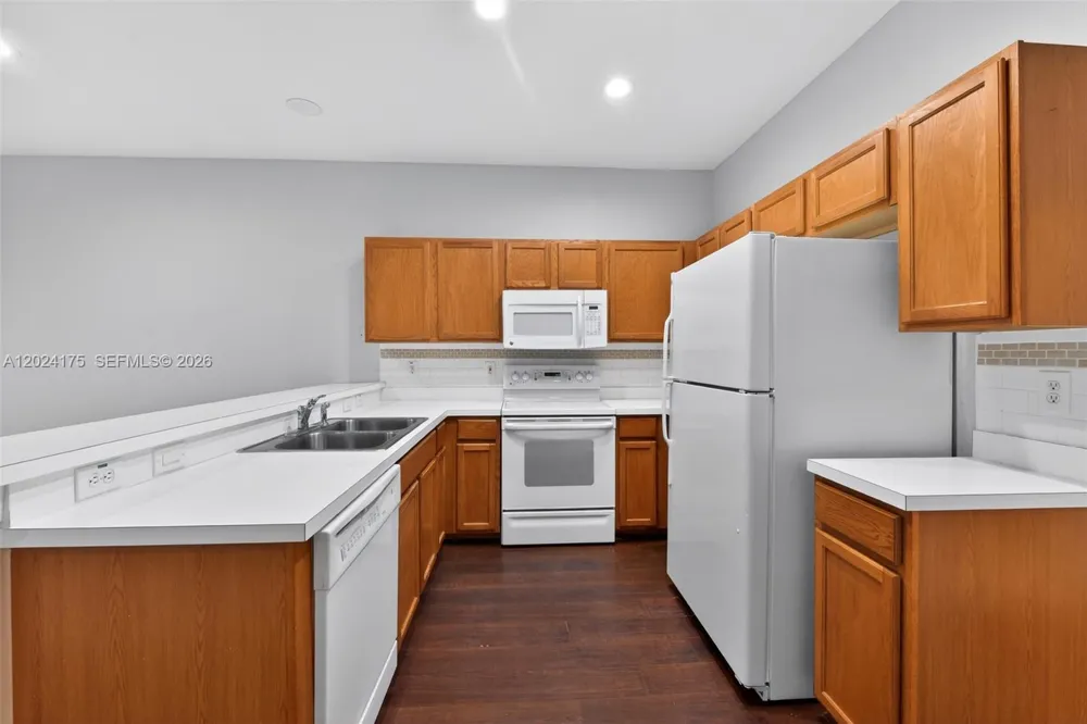 12966 KINGS CROSSING DR Tampa, FL 33534