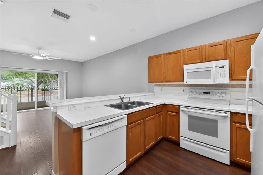 12966 KINGS CROSSING DR Tampa, FL 33534