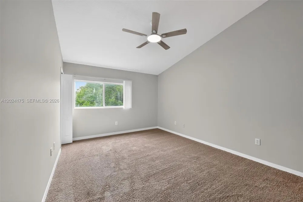 12966 KINGS CROSSING DR Tampa, FL 33534