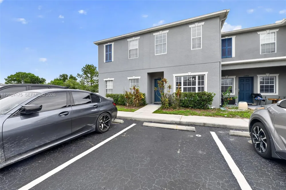 12966 KINGS CROSSING DR Tampa, FL 33534