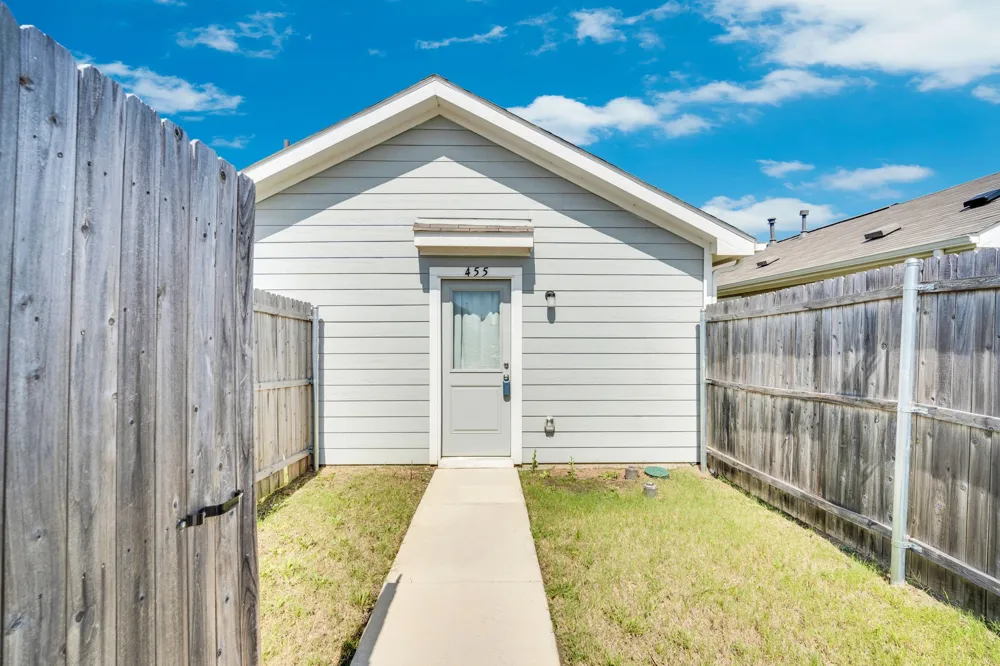 455 Eagle Wind Way Ferris, TX 75125