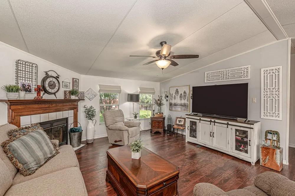 210 Victor Court Trinidad, TX 75163