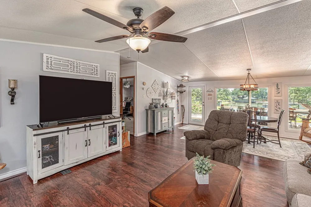 210 Victor Court Trinidad, TX 75163