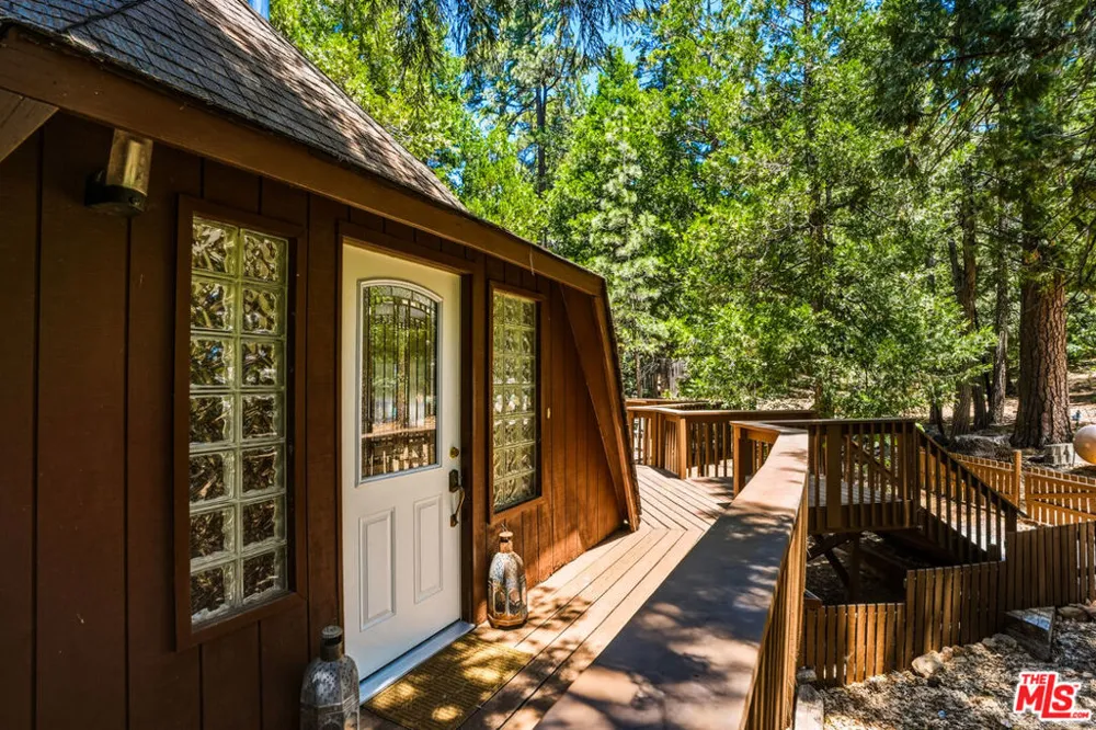 55000 Daryll Road Idyllwild, CA 92549