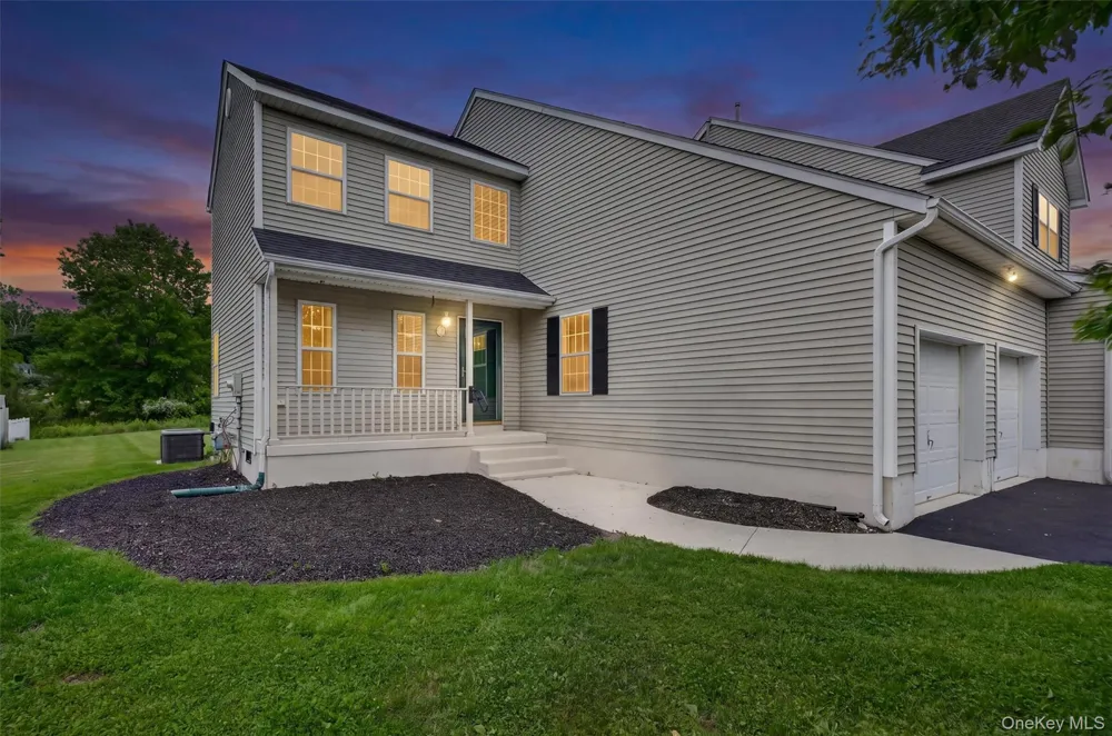16 Woodfield Drive Washingtonville, NY 10992