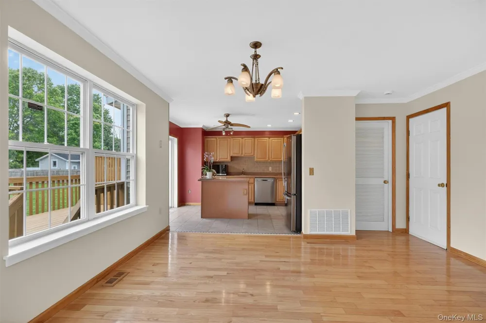 16 Woodfield Drive Washingtonville, NY 10992