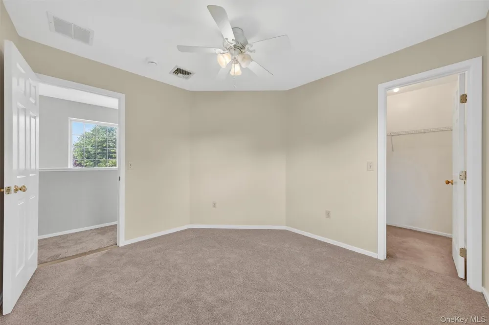 16 Woodfield Drive Washingtonville, NY 10992