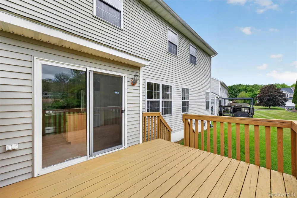 16 Woodfield Drive Washingtonville, NY 10992
