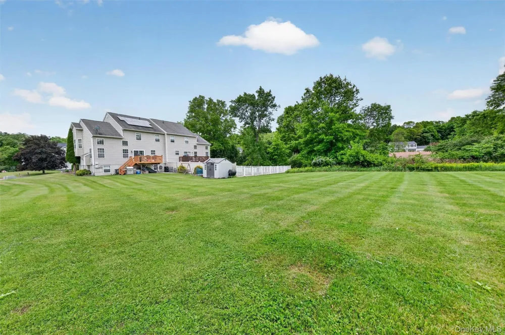 16 Woodfield Drive Washingtonville, NY 10992