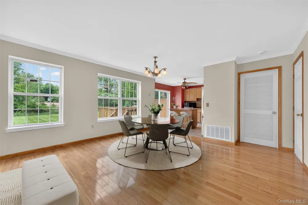 16 Woodfield Drive Washingtonville, NY 10992