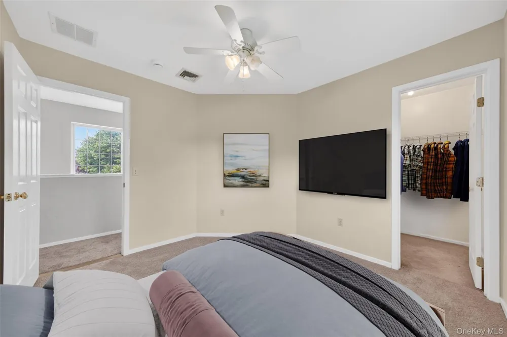 16 Woodfield Drive Washingtonville, NY 10992