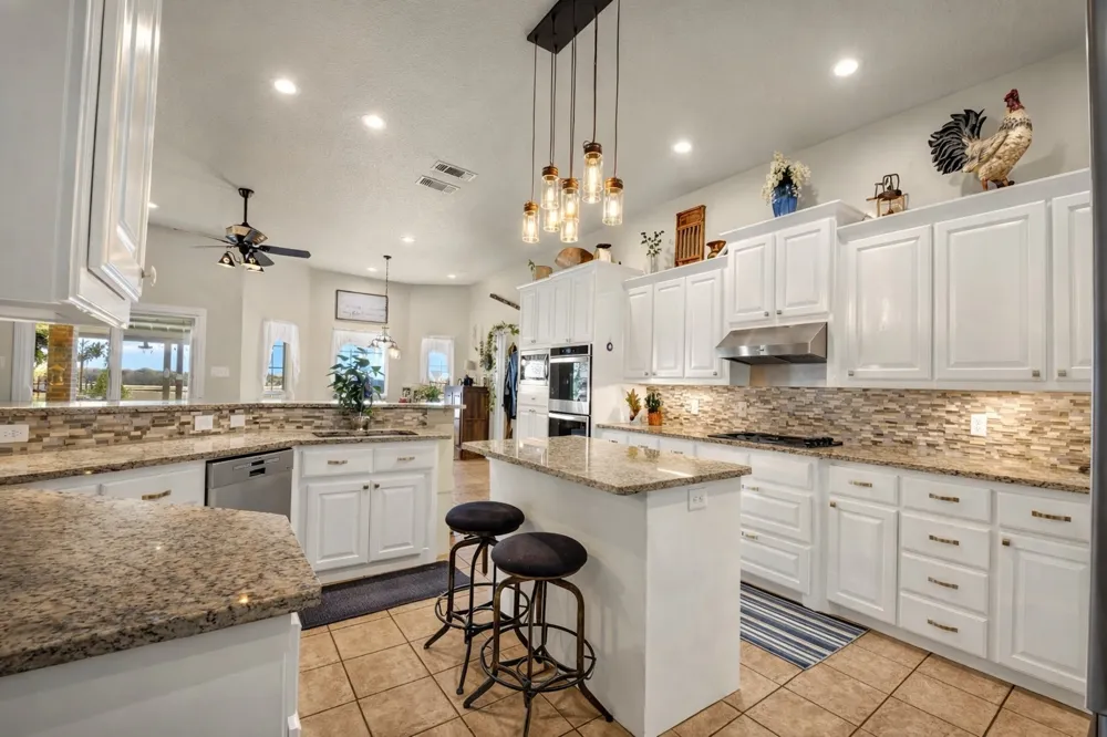 737 County Road 4699 Boyd, TX 76023