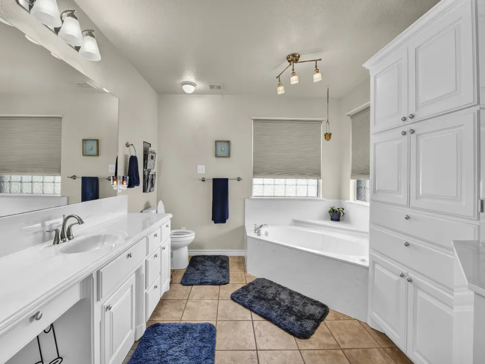 737 County Road 4699 Boyd, TX 76023