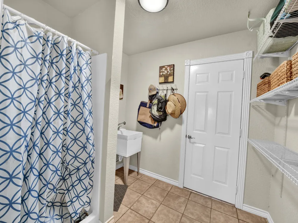 737 County Road 4699 Boyd, TX 76023