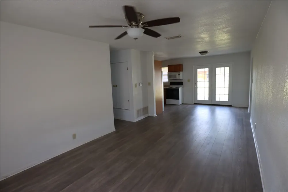 1223 Meadowbrook Street Ranger, TX 76470