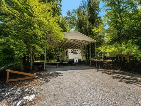 319 Peaceful Loop