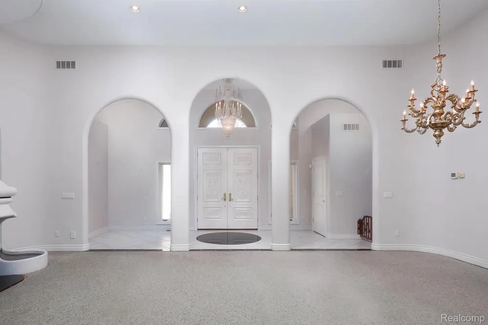 68373 Lake Angela Pointe Richmond City, MI 48062